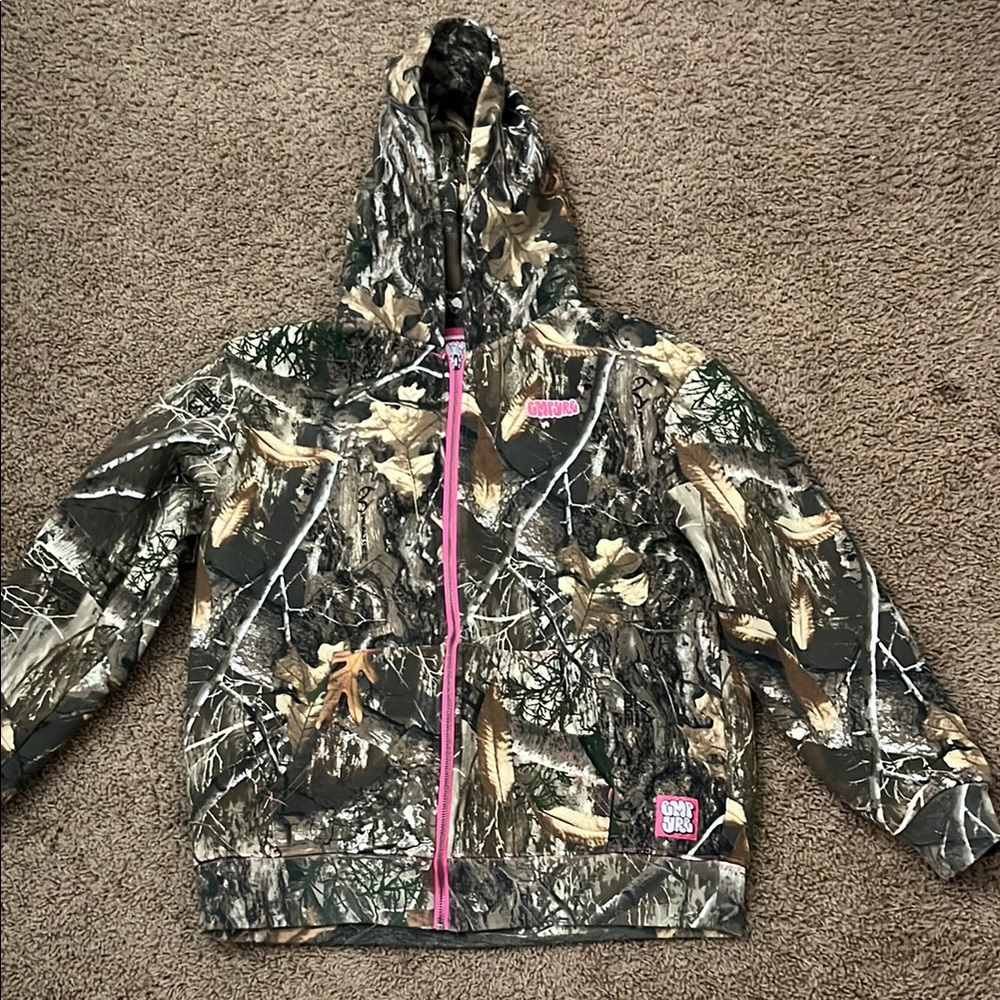 Realtree Camo Jacket with Pink Zipper